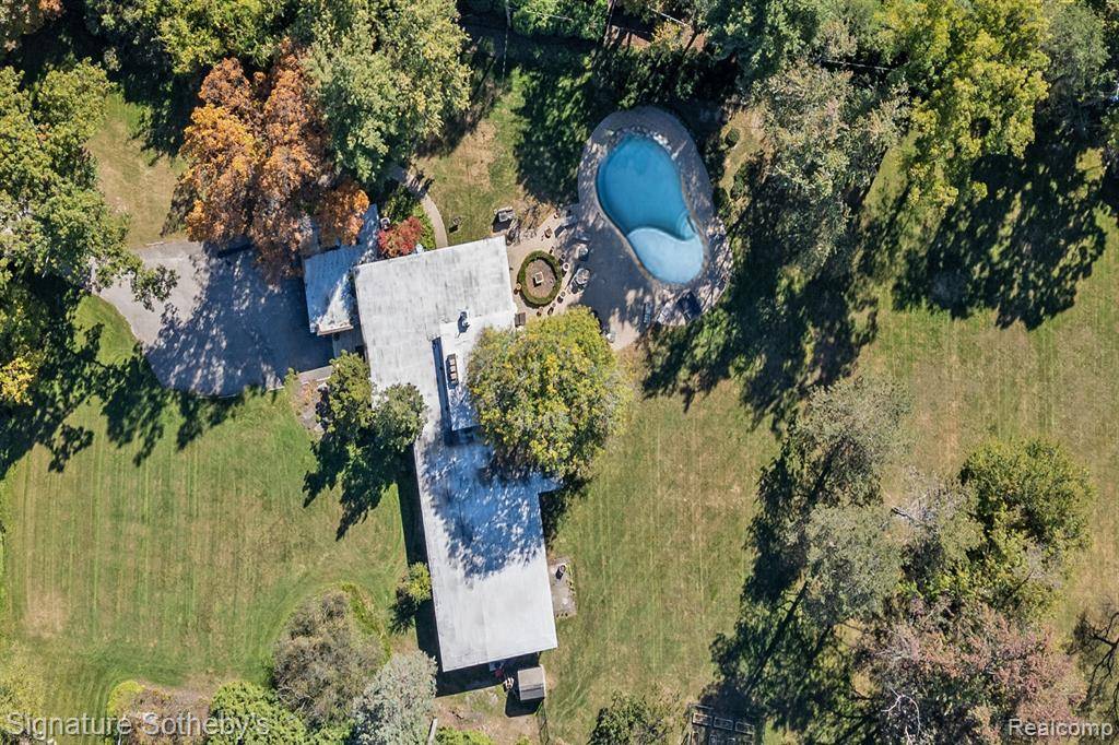 Bloomfield Twp, MI 48304,5280A BROOKDALE Road