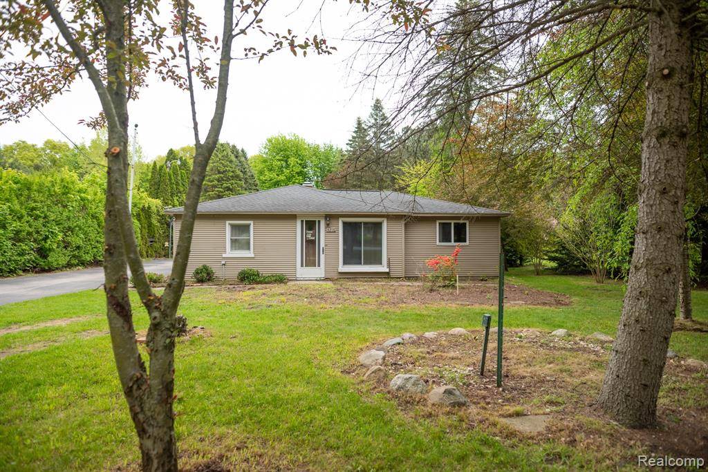 4216 Parker Road, Fort Gratiot Twp, MI 48059