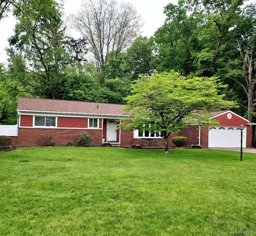Southfield, MI 48033,24781 Larkins Street