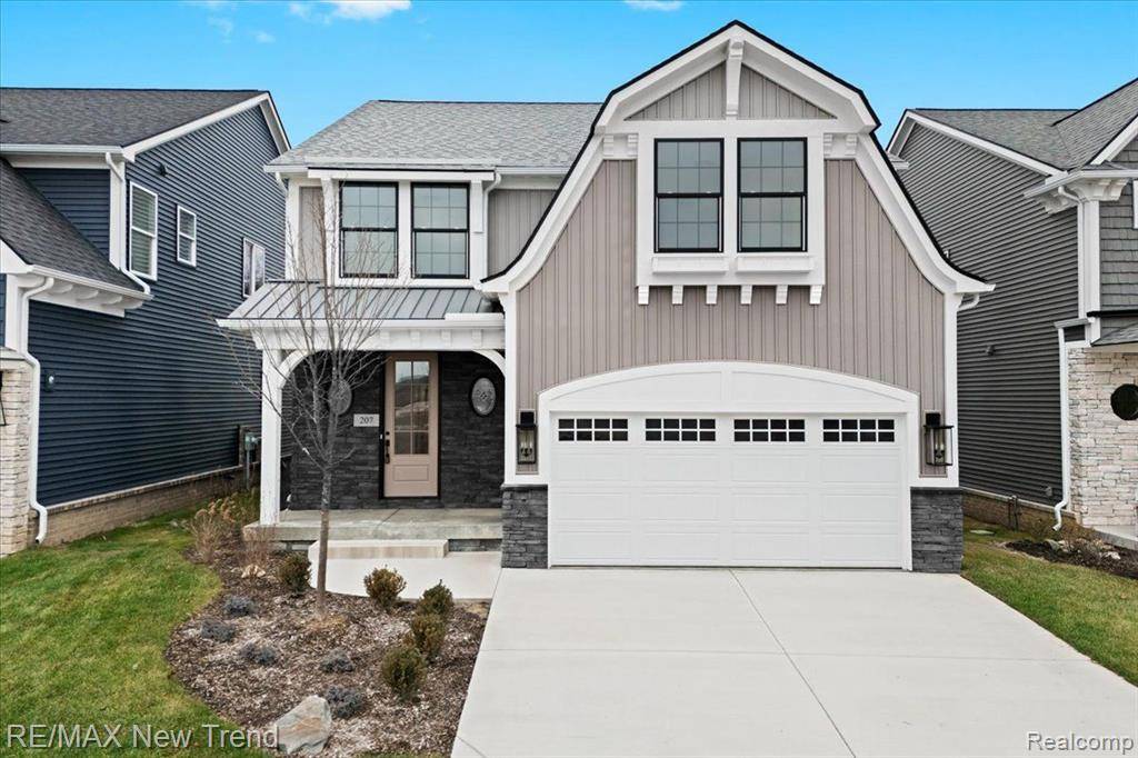 207 MOUNTAIN VIEW LANE, Milford Vlg, MI 48381