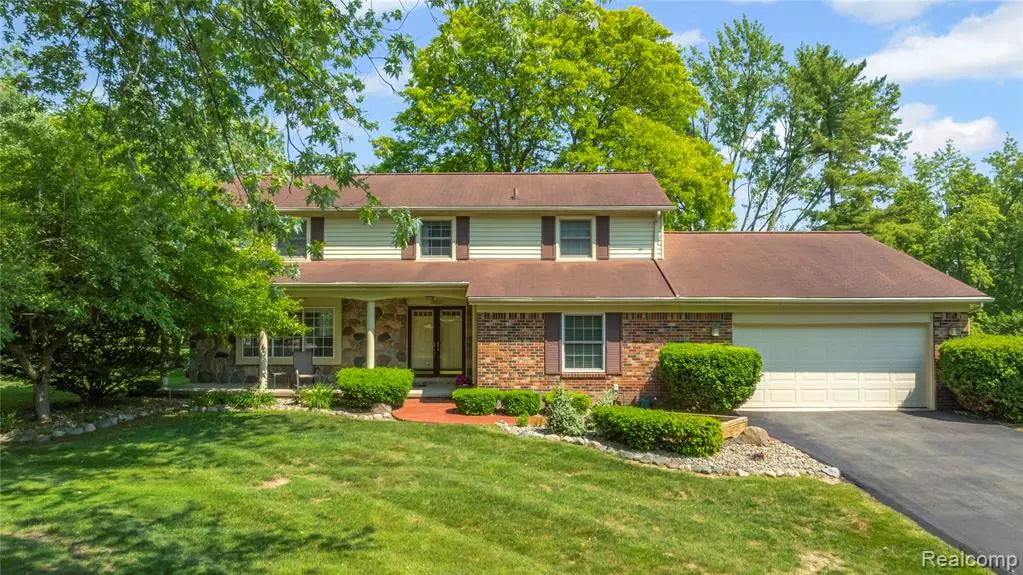 Farmington Hills, MI 48331,29832 High Valley Court