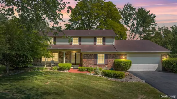 Farmington Hills, MI 48331,29832 High Valley Court