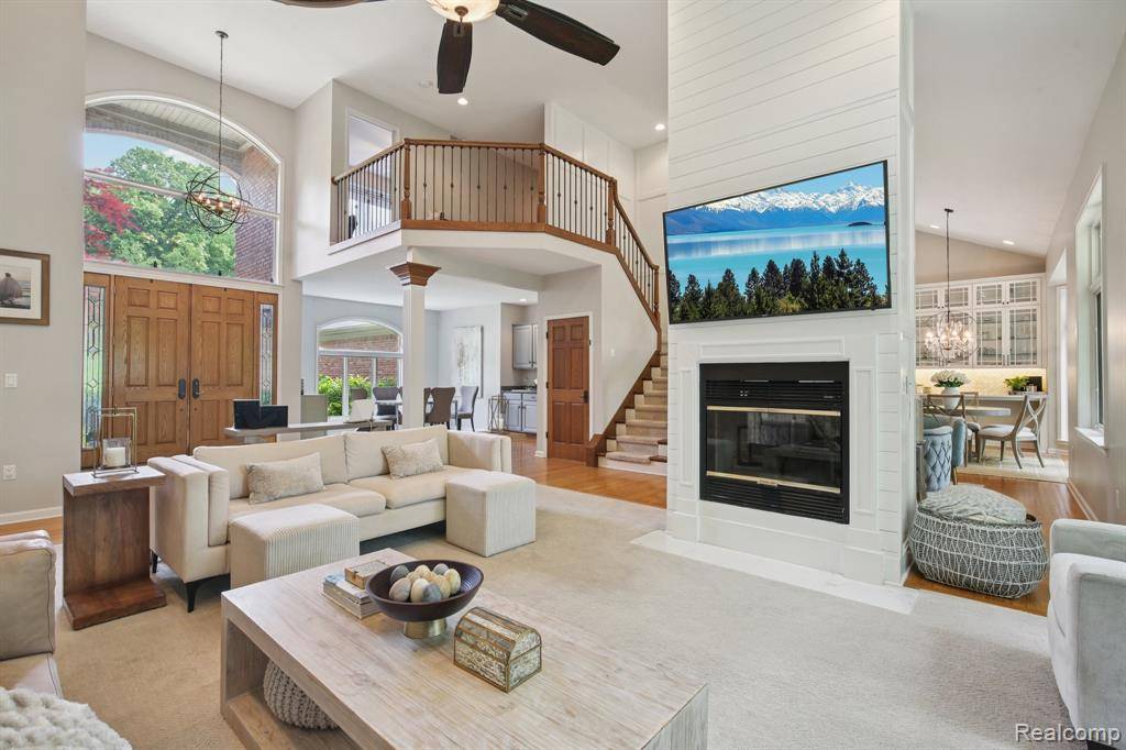 Fenton, MI 48430,8395 Riverwalk Drive