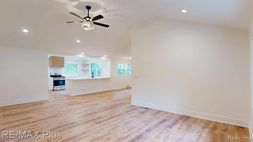 Lapeer Twp, MI 48446,1022 Turrill Road