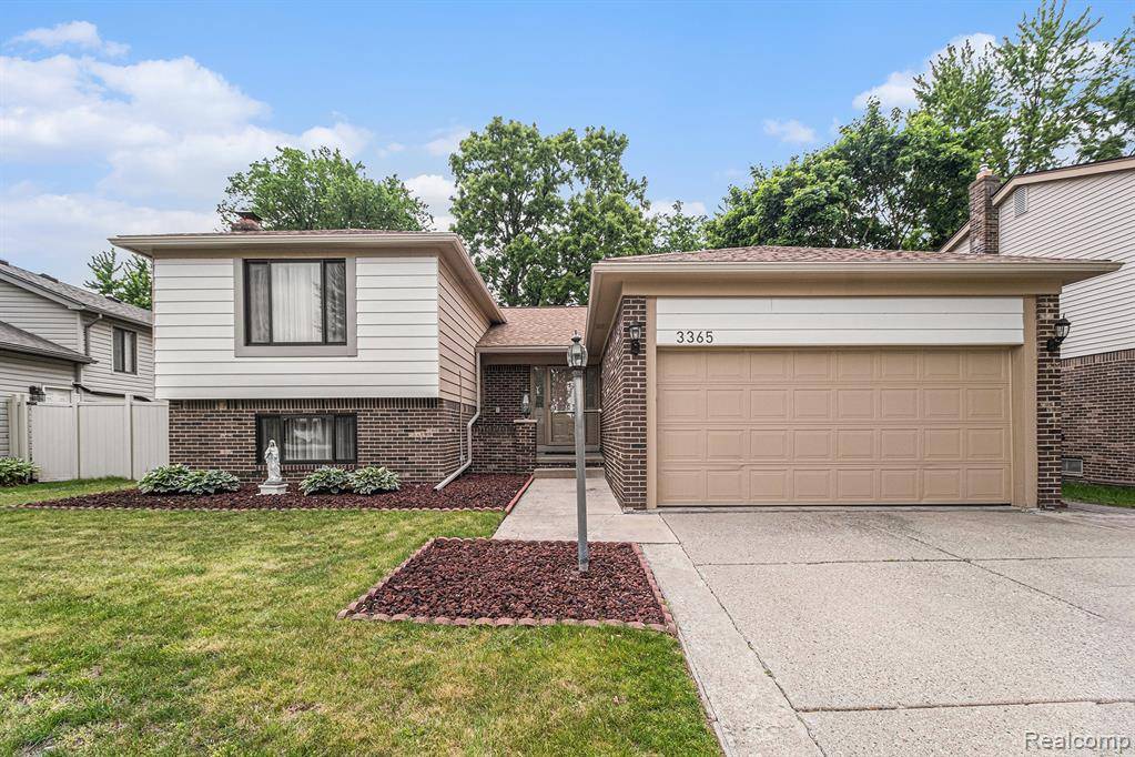 3365 Gloucester Drive, Sterling Heights, MI 48310