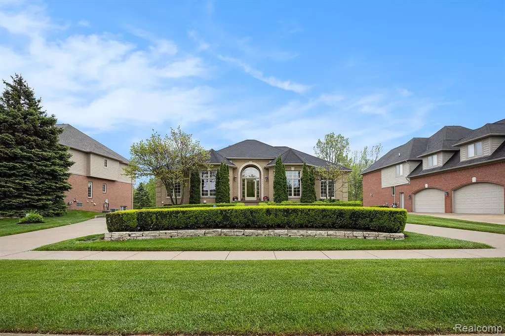 Rochester Hills, MI 48306,699 Majestic