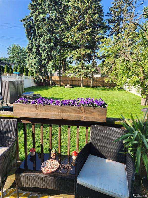 St. Clair Shores, MI 48081,21802 Madison Street