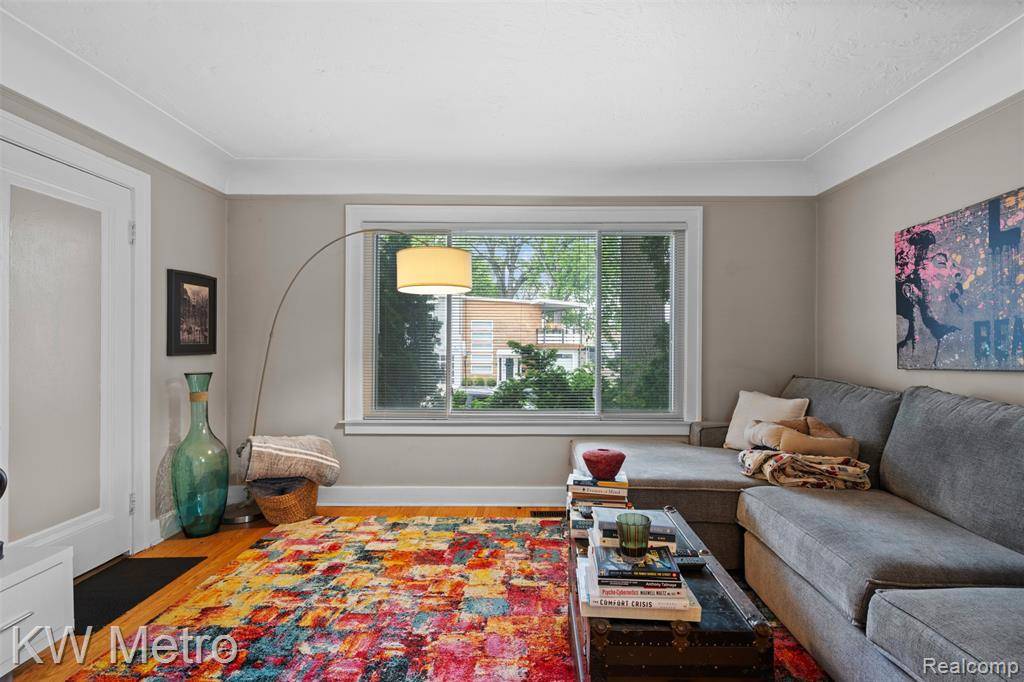 Ferndale, MI 48220,634 E Lewiston Avenue