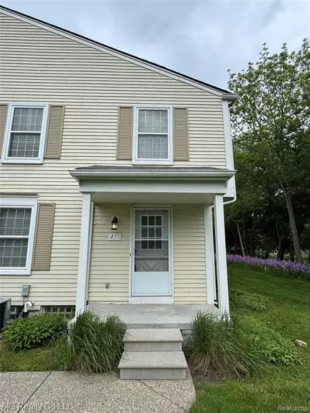 271 Inlet Court, Walled Lake, MI 48390