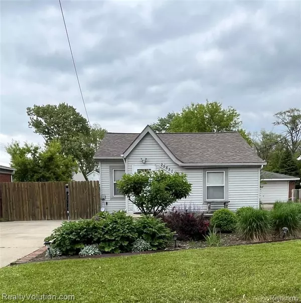 25850 Eureka Drive,  Warren,  MI 48091
