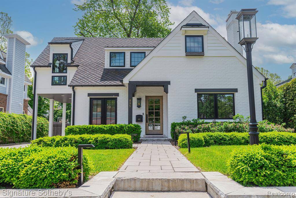 895 HARMON Street, Birmingham, MI 48009