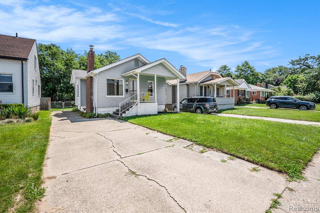 Ferndale, MI 48220,838 Pinecrest Drive