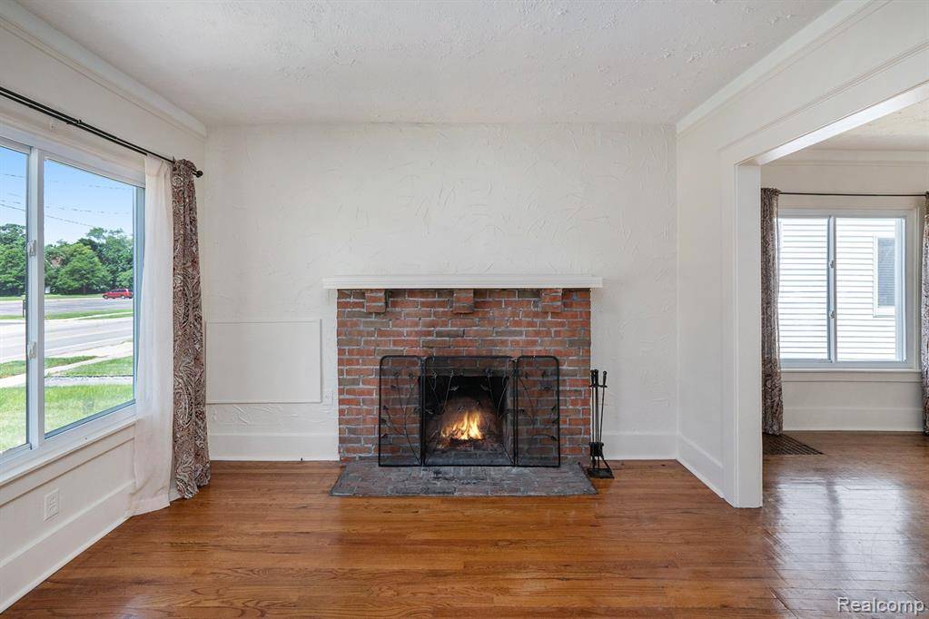Ferndale, MI 48220,838 Pinecrest Drive