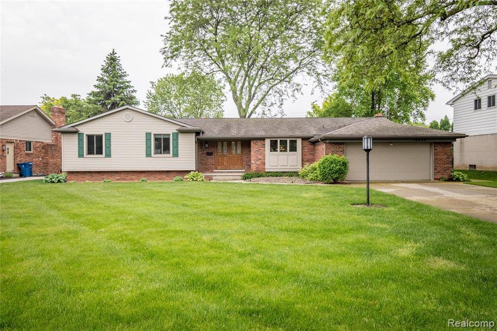 12950 Via Catherina Drive, Grand Blanc, MI 48439