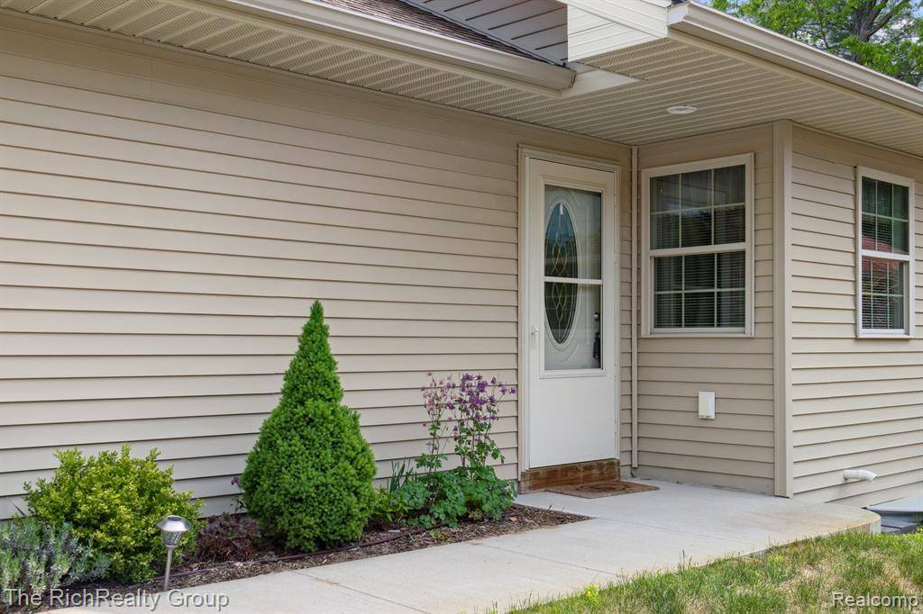 Green Lake Twp, MI 49643,9798 Deer Track Court