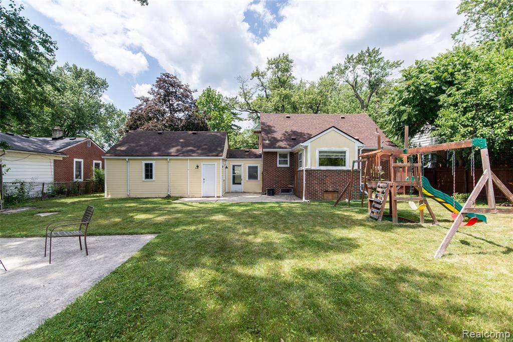Redford Twp, MI 48240,19988 MacArthur Street