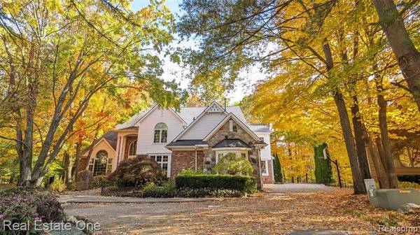 6212 Bromley Court, West Bloomfield Twp, MI 48322