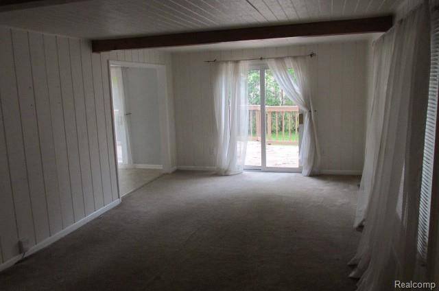 Keego Harbor, MI 48320,2876 Stennett Street