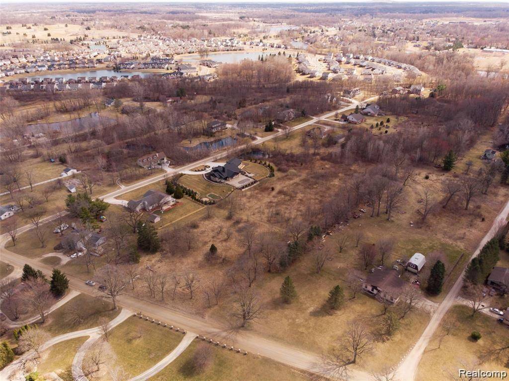 Lyon Twp, MI 48165,58405 TRAVIS Road