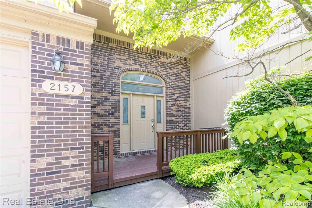 Rochester Hills, MI 48309,2157 Crystal Drive