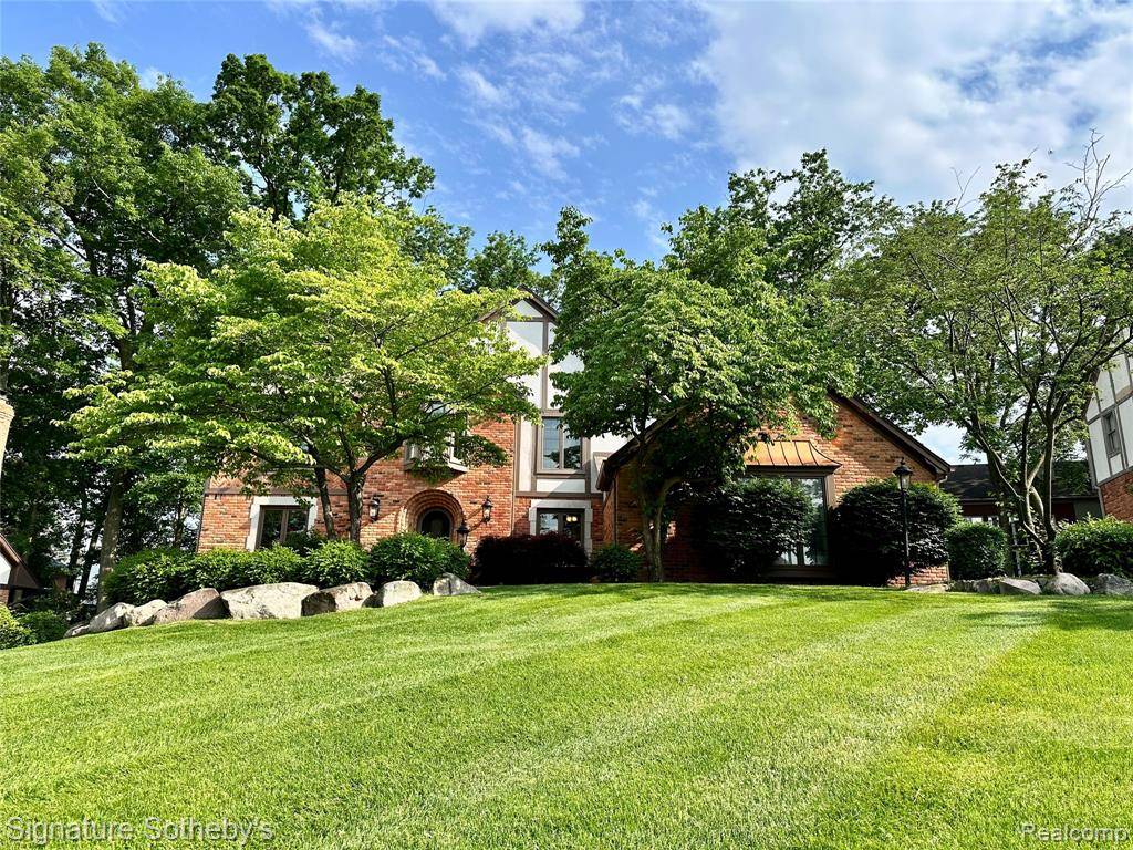 Rochester Hills, MI 48309,3079 Kenwood Drive