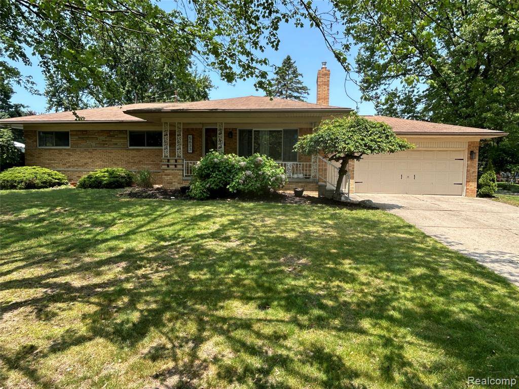 5633 Debra Road, Shelby Twp, MI 48316