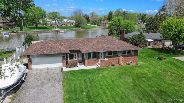Harrison Twp, MI 48045,25561 S River Road