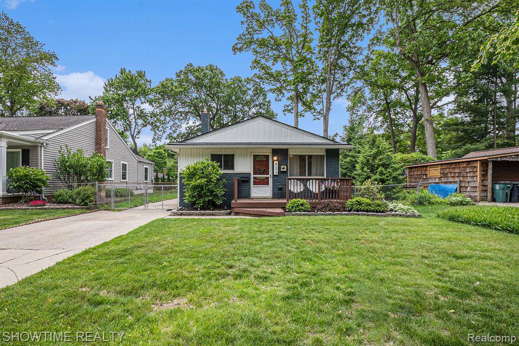 633 Ellen Avenue, Royal Oak, MI 48073