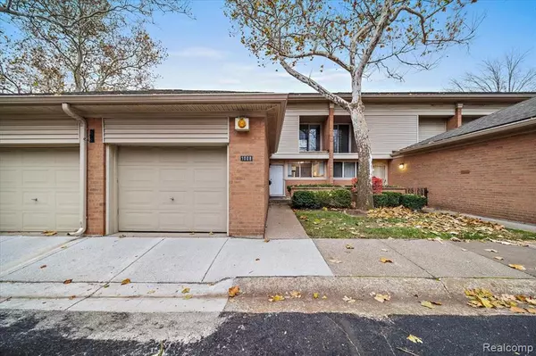 1008 TREVOR Place, Detroit, MI 48207