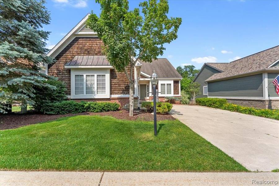 138 Cottage Lane, Milford Vlg, MI 48381