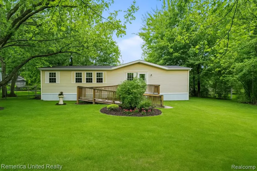 5758 Maunee Drive, Genoa Twp, MI 48114