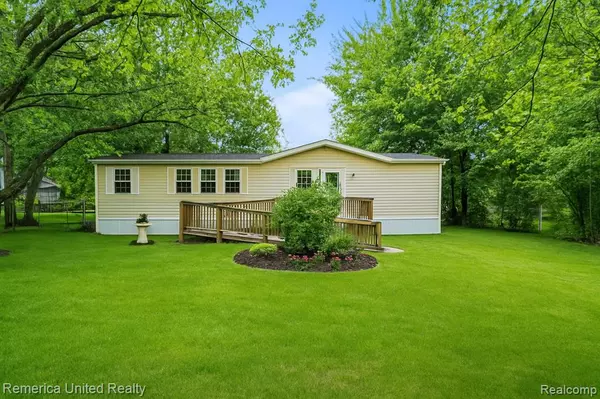 5758 Maunee Drive, Genoa Twp, MI 48114