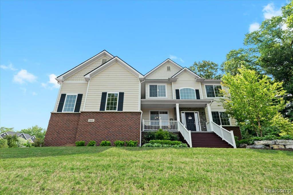 5641 Ciderberry Drive, Genoa Twp, MI 48116