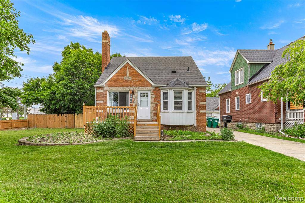 29046 Krauter Street, Garden City, MI 48135