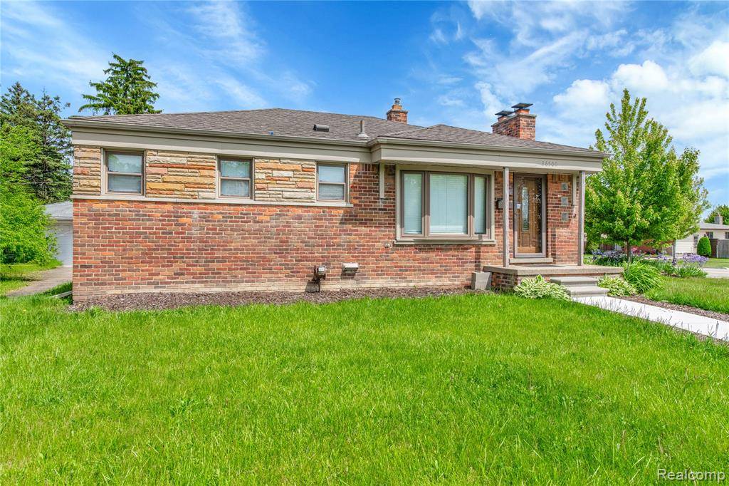 26500 Grant Street, St. Clair Shores, MI 48081