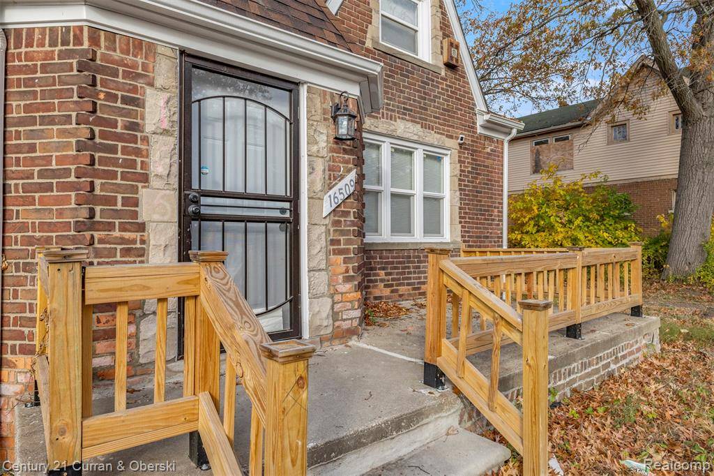 Detroit, MI 48221,16509 Woodingham Drive