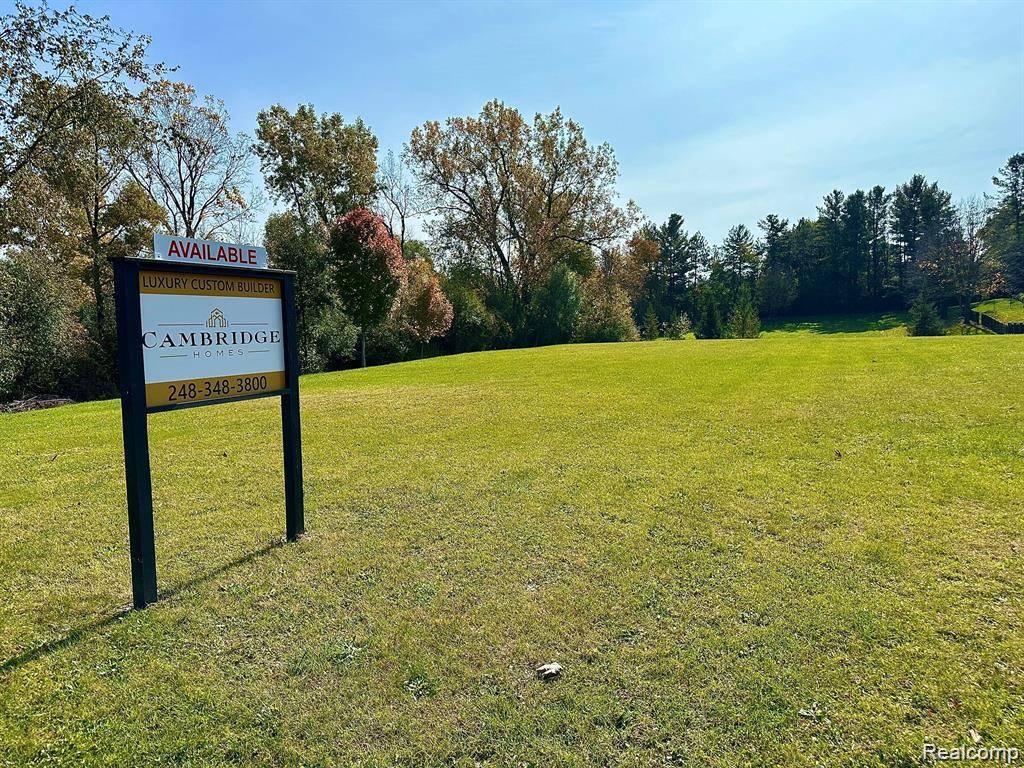 45547 W 9 Mile Road, Novi, MI 48374