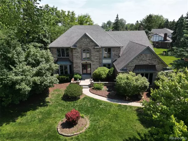1717 Brandywine Drive, Bloomfield Twp, MI 48304