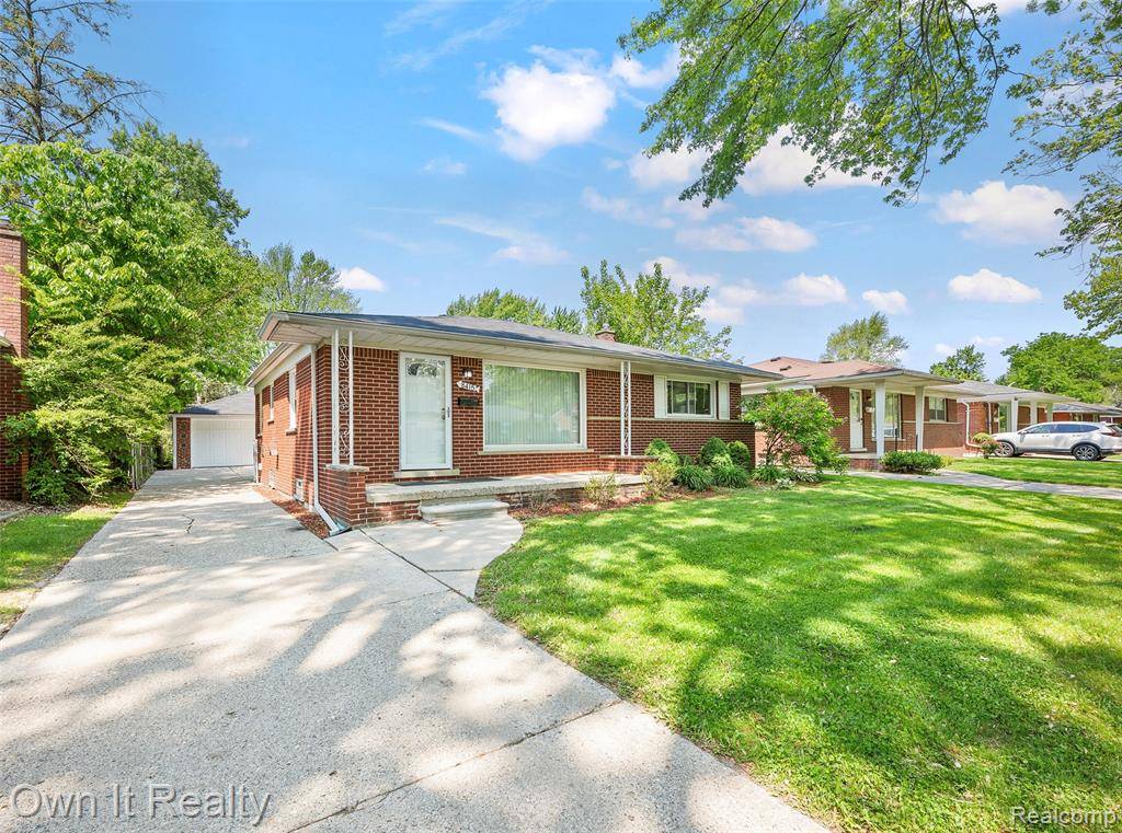 8415 N Evangeline Street,  Dearborn Heights,  MI 48127