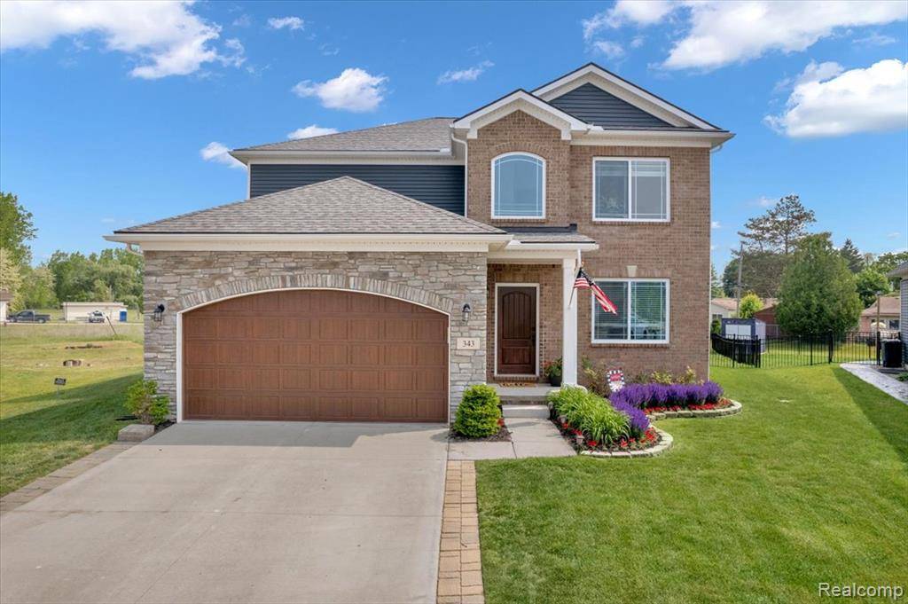 343 Hidden River E, Holly Twp, MI 48442