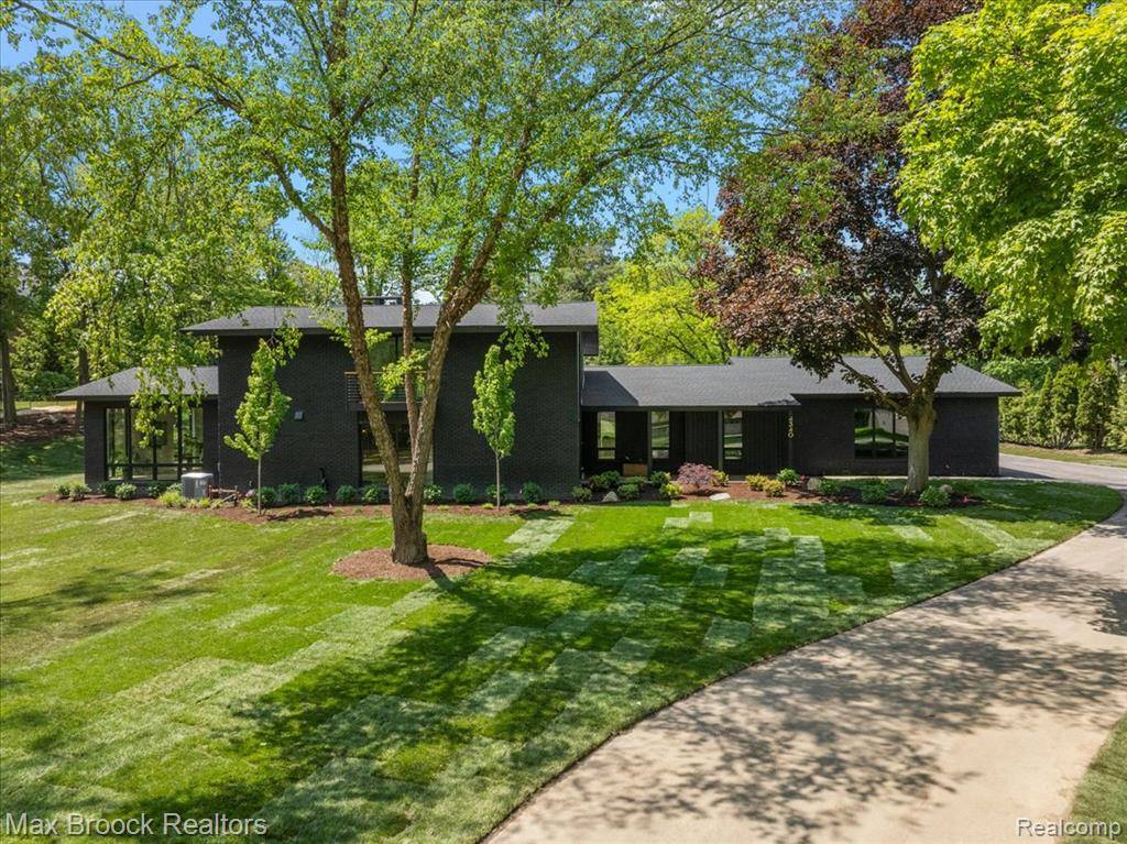 4340 Charing Cross Road, Bloomfield Hills, MI 48304