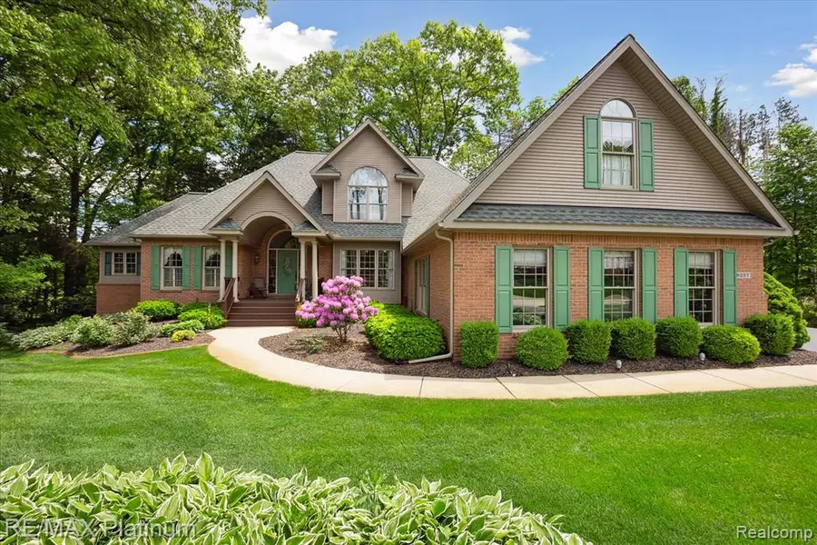 8257 Abalone Way, Putnam Twp, MI 48169