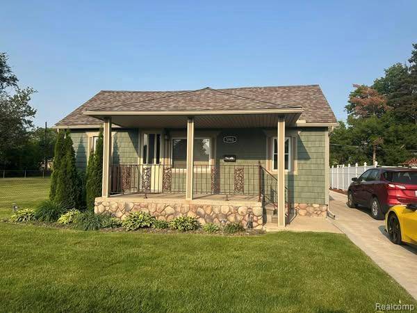 5960 Whitefield Street, Dearborn Heights, MI 48127