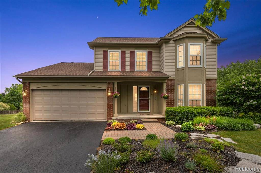 437 Cherry Hills Court, Oxford Twp, MI 48371