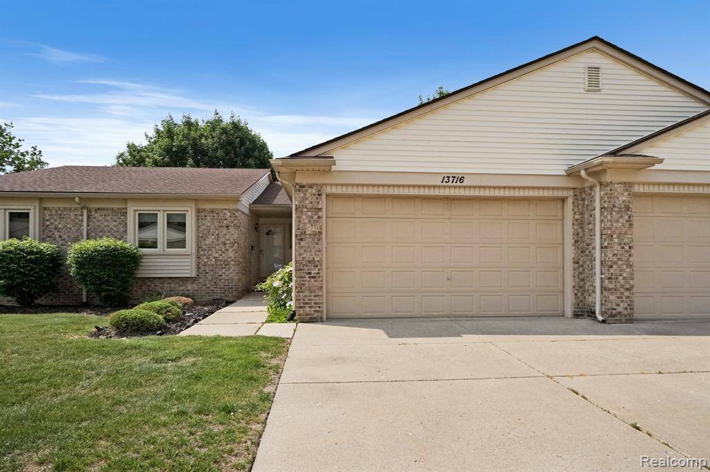 13716 Maple Grove Avenue, Shelby Twp, MI 48315