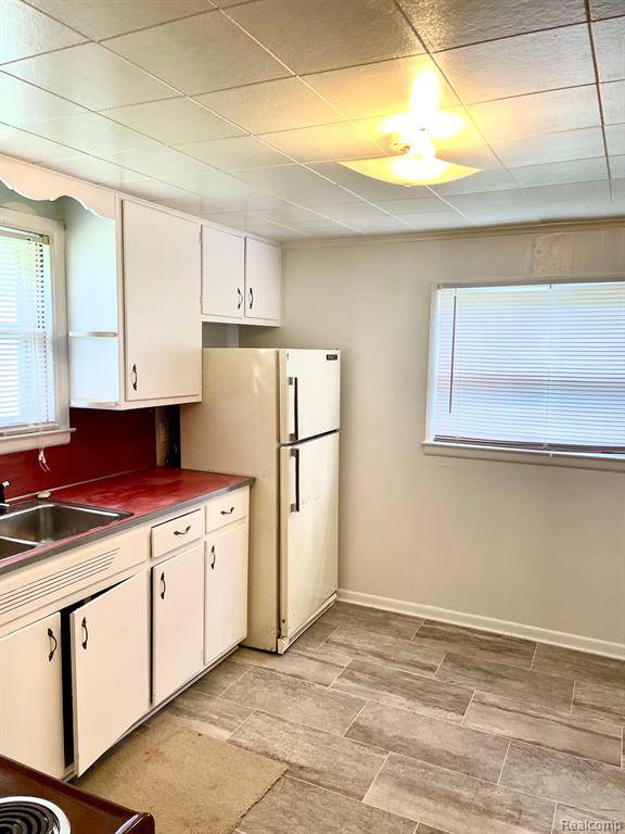Flint Twp, MI 48532,2373 S Dye Road