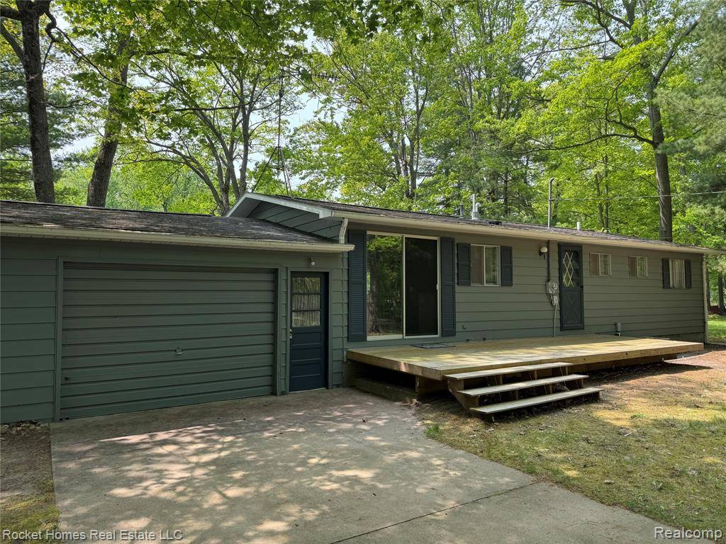 9689 Pine Lane, Sylvan Twp, MI 49631