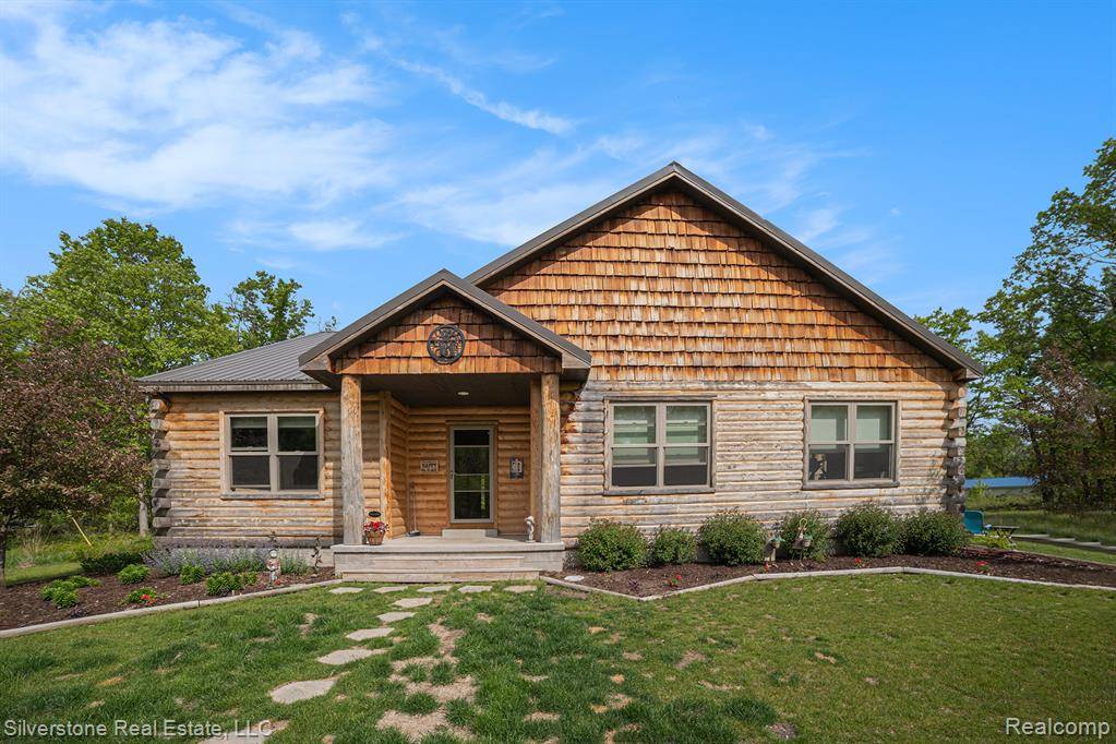 2816 W K Bar L Drive, Midland, MI 48640