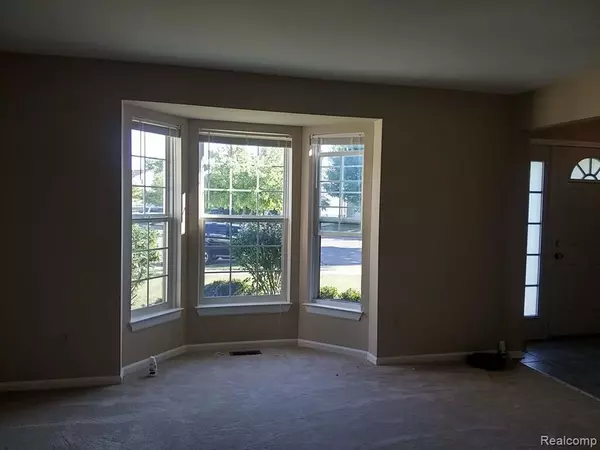 Ann Arbor, MI 48105,3220 Foxway Court