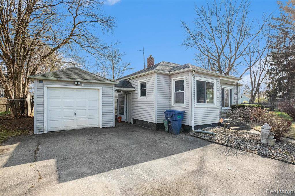 Benton Harbor, MI 49022,236 Helmar Court